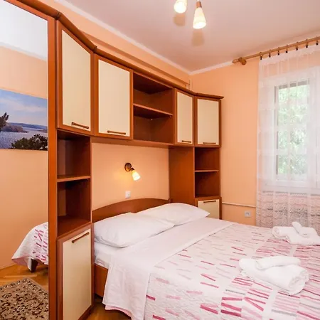 Surfinia Apartment Baska (Krk)