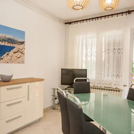 Surfinia Apartamento Baška